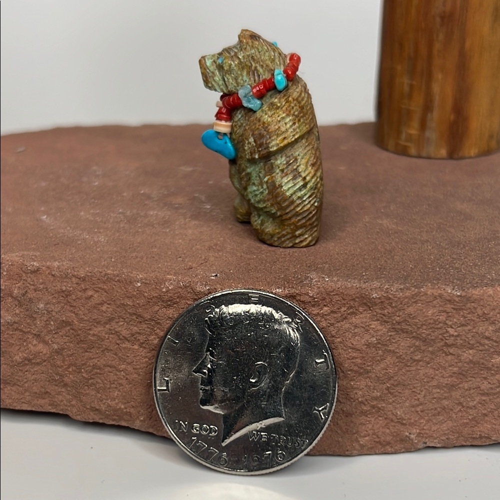 Handcrafted Bear Figurine with Beaded Necklace. - Picture 3 of 5